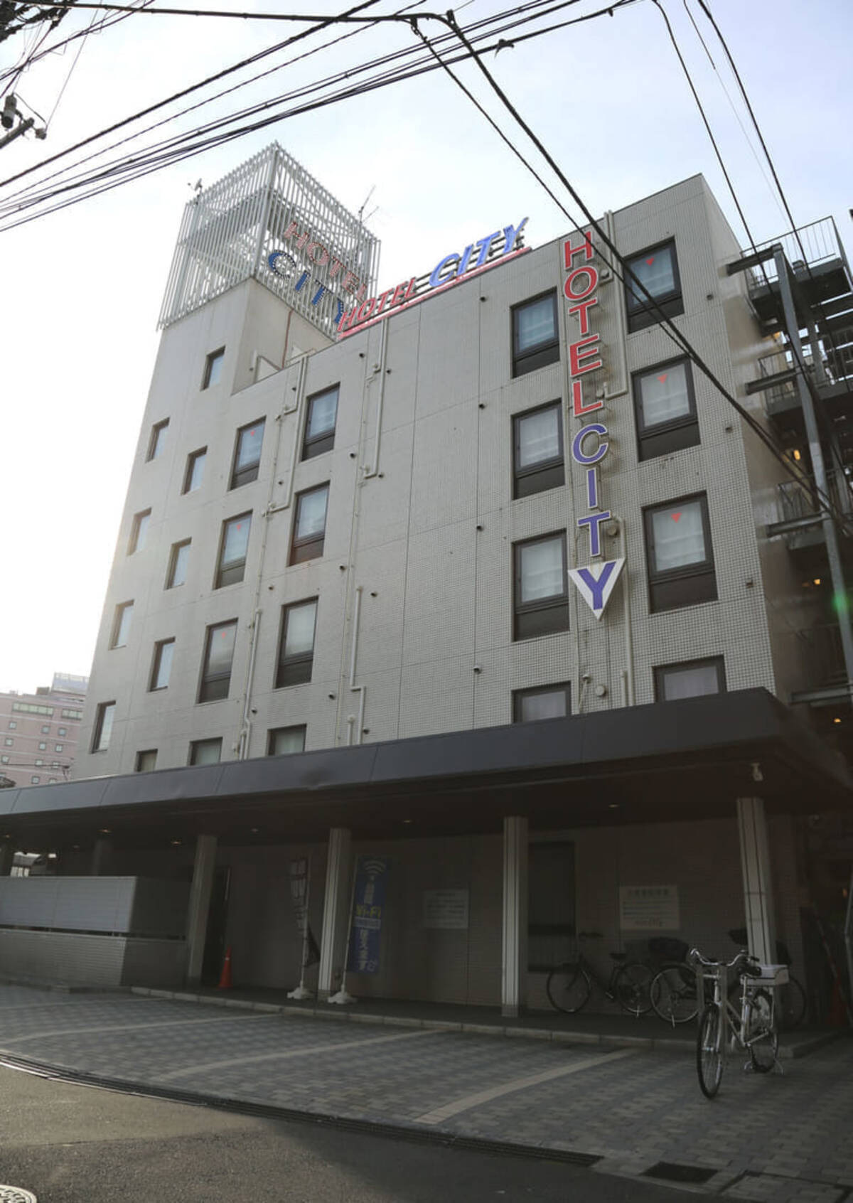 立川男女殺傷事件 逮捕された１９歳少年 ７０か所メッタ刺し の動機 21年6月2日 エキサイトニュース