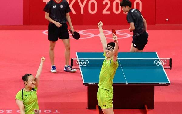 卓球 水谷隼 伊藤美誠組が大逆転で決勝へ 宿敵 中国ペアに リベンジ果たしたい 21年7月25日 エキサイトニュース