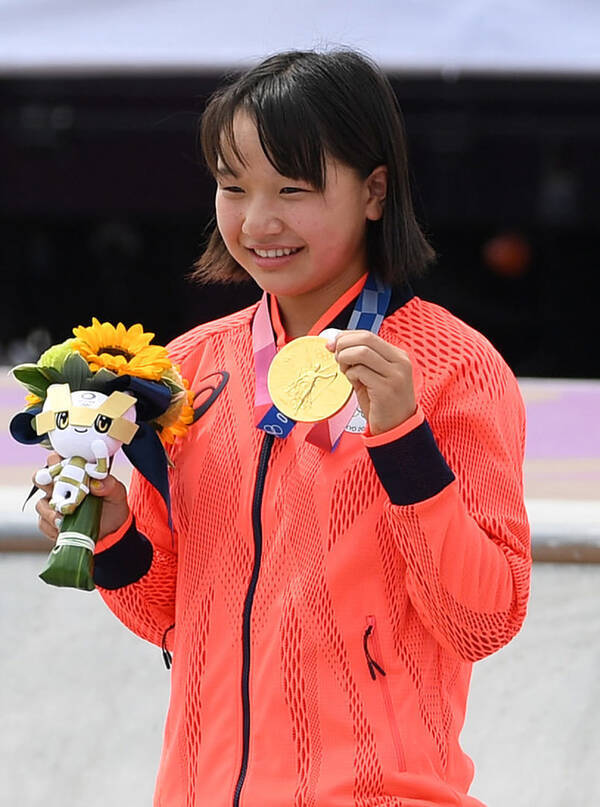 １３歳金メダルのスケボー西矢椛 名言 でも岩崎恭子超え 年齢は関係ないと思います 21年7月26日 エキサイトニュース