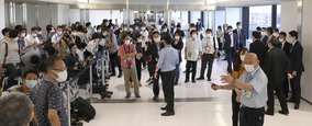 小室さん帰国で成田空港が報道陣に通達　カメラは固定・フラッシュ禁止・声掛けもＮＧ