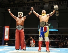 【新日本】ロビー＆タイガー組がＩＷＧＰジュニアタッグ王座奪取　ロビーはジュニア２冠王に