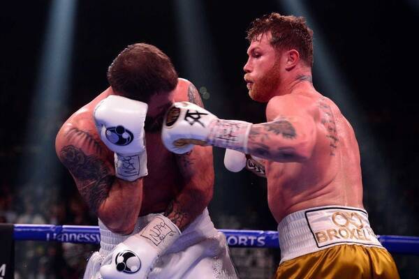 ｂｏｘ ４団体統一のアルバレスを元６階級制覇王者パッキャオも称賛 歴史をつくってくれた 2021年11月7日 エキサイトニュース