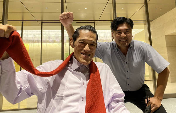 元気があれば鼓膜だって破る アントニオ猪木会長のｎｙ闘魂ビンタ秘話公開 21年11月18日 エキサイトニュース