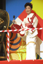 中村美律子が３５周年記念コンサート　紅白復活あきらめず「あと３５年やろうかな」