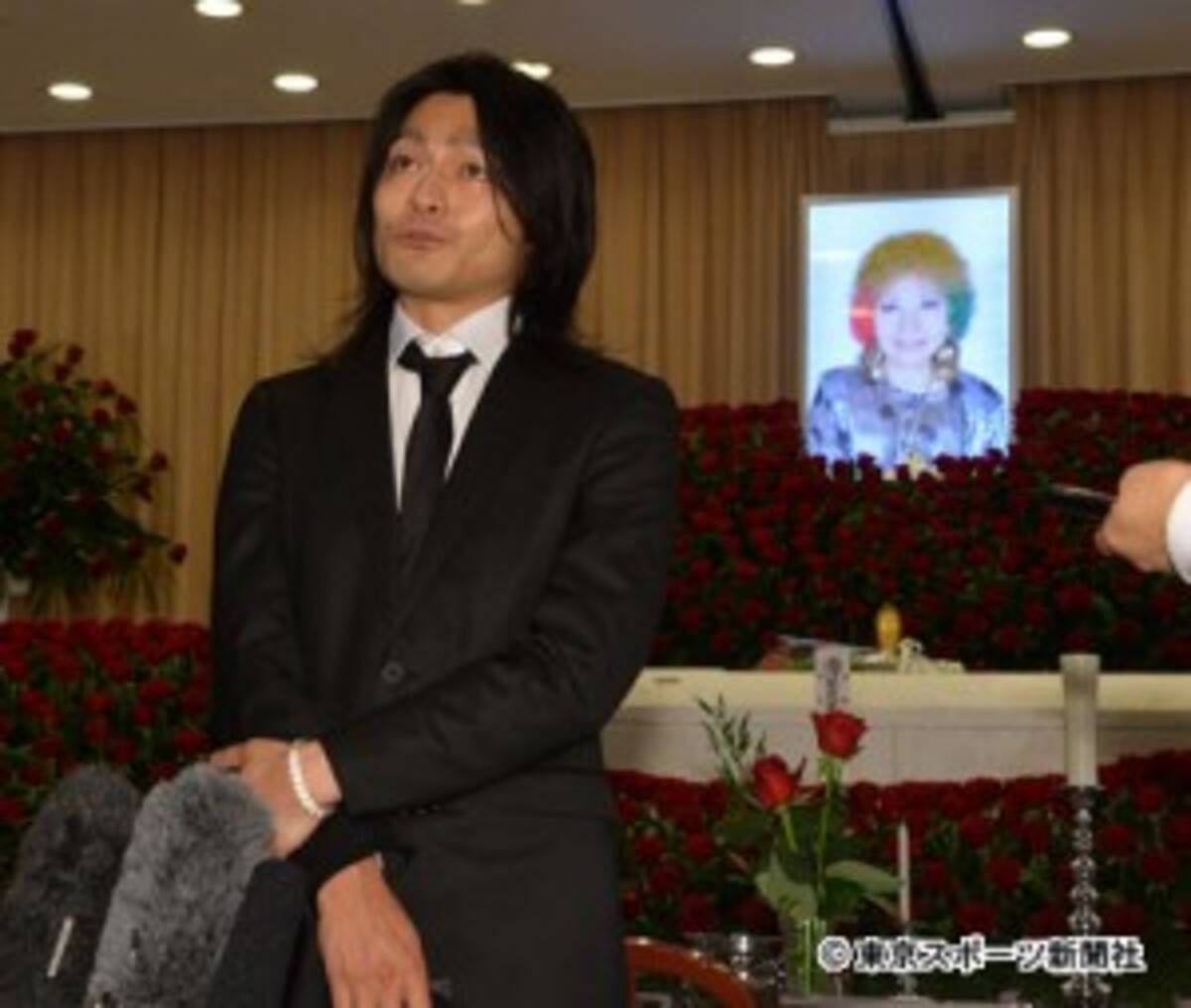 戸川昌子さん通夜 息子ｎｅｒｏ 世界で一番誇りに思う母であり師匠 16年5月4日 エキサイトニュース