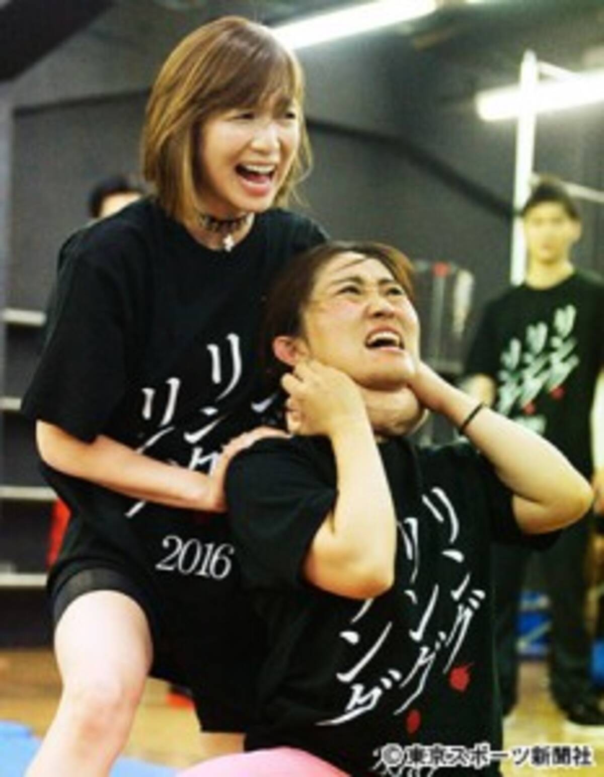 かつての アモーレ 長友へ祝福は 芹那は本紙の質問を完全無視 16年6月15日 エキサイトニュース