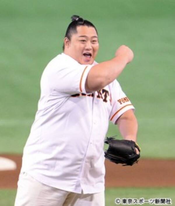 ｇ党 遠藤 人生初の始球式でノーバン投球 お相撲さんは本番に強い 16年7月7日 エキサイトニュース