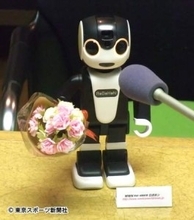 ロボットがラジオ番組でアシスタントＭＣに挑戦！
