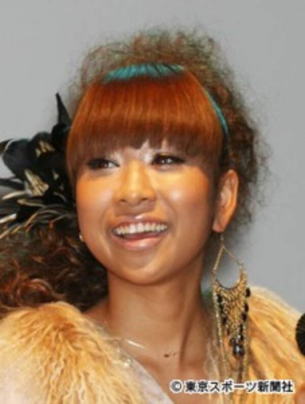 青山テルマ 元カレを土下座させ説教 ケータイのロック外して浮気チェック 17年2月18日 エキサイトニュース