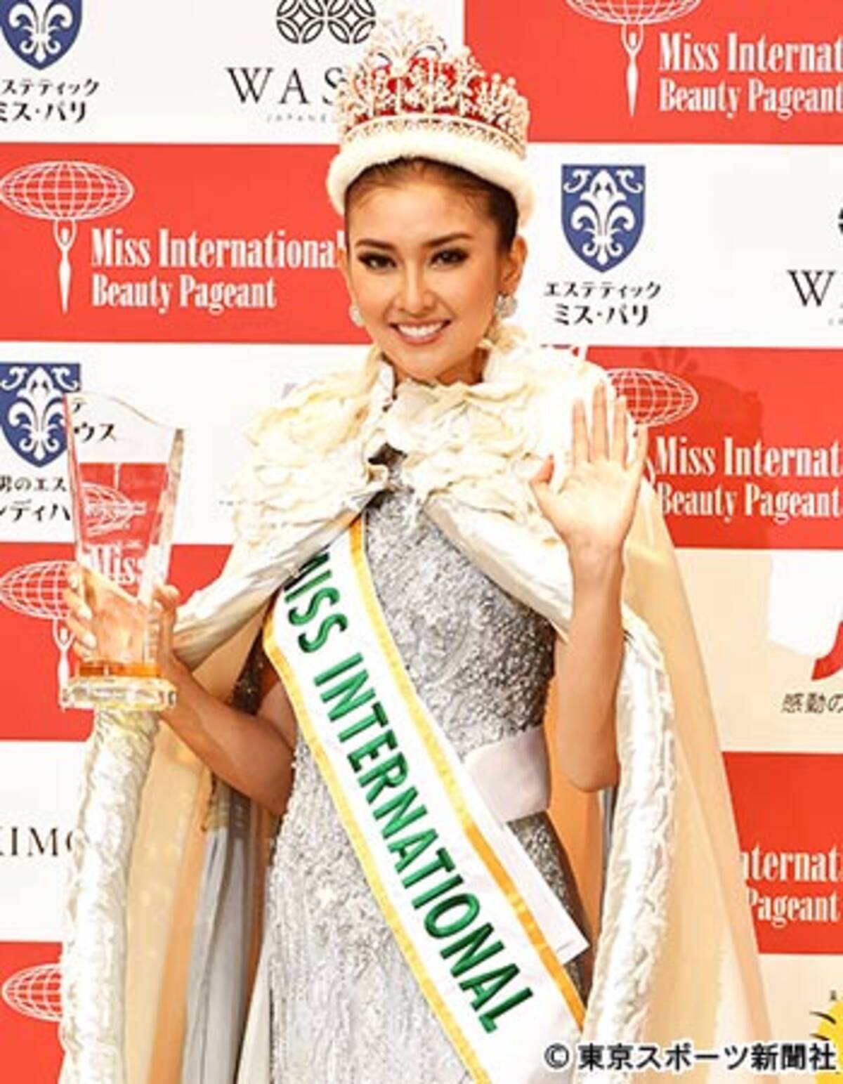 世界一の美女 はインドネシア代表 快挙をサポートした ３人の彼氏 17年11月15日 エキサイトニュース