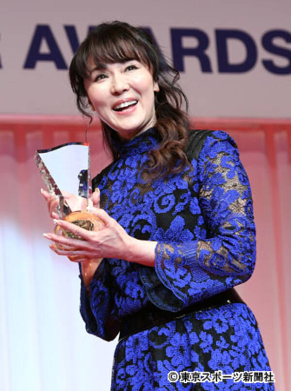 浅野ゆう子 照れ笑いで結婚報告 ハンサム そうですね 18年1月25日 エキサイトニュース 浅野ゆう子 照れ笑いで結婚報告 ハンサム そうですね 18年1月25日 エキサイトニュース