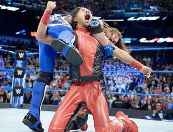 ｗｗｅ 狂気に満ちた中邑真輔 ａｊに再び急所攻撃 18年4月11日 エキサイトニュース