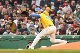 【ＭＬＢ】吉田正尚もベンチ飛び出すレッドソックス一触即発劇…コントレラス〝因縁体質〟が災い