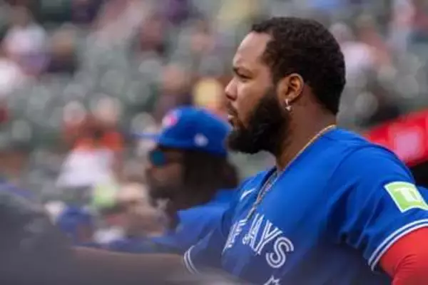 【ＭＬＢ】ブルージェイズの〝併殺王〟ゲレロが視力矯正手術　「これで解決したら笑える」の声も