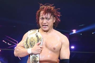 【新日本×ＡＥＷ】海野翔太がＰＡＣを退けグローバル王座初防衛！　試合後はモクスリーと対峙