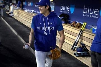【ドジャース】大谷翔平がコーチ相手に打撃練習「今はいい状態」　試合出場には「１０～１２打席」