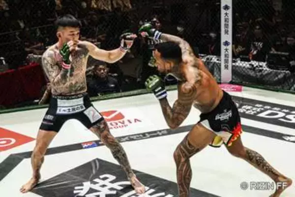 【ＲＩＺＩＮ】萩原京平　体重超過メヘウラのヒザ蹴りに轟沈…朝倉未来「相性が悪い相手だったかも」