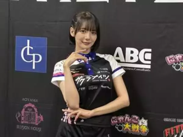【Ｋ―１】岡田紗佳がラウンドガールで登場「８０００点ぐらい」と〝満貫評価〟