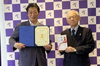 小橋建太「がんの子どもを守る会」へ寄付金贈呈　プロデュース大会での募金など
