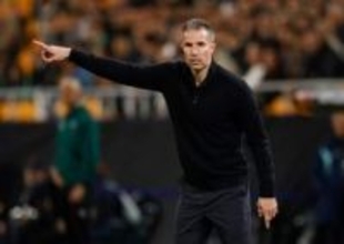 ファンペルシー監督　上田綺世へのファウル見逃しの主審に怒り　ＶＡＲへは皮肉