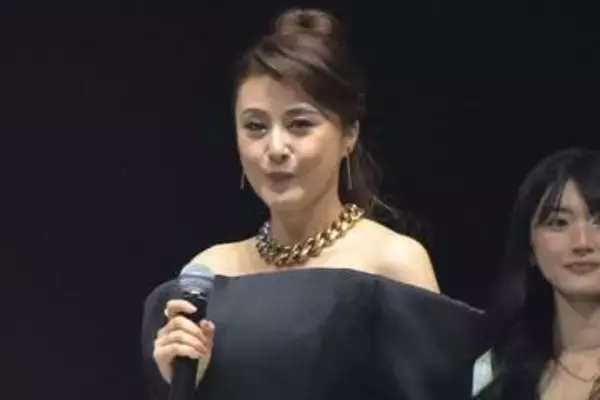 藤原紀香　ブラックミニドレスでデコルテ披露「懐かしさと新しいときめきの両方を感じました！」