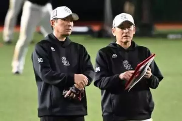 【ソフトバンク】小久保監督「打つ方も期待」ＤｅＮＡ・山本祐大の加入で捕手争いは「次の段階」