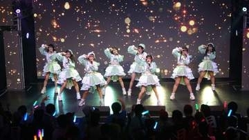 アイドル復帰の新カノンが「メノニューイヤー」ワンマン完走「大きな舞台で感動の涙を流したい」