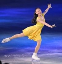 【フィギュア】１６歳の岡万佑子が銅メダルで海外絶賛「独特なボディポジションと音楽が大好き」