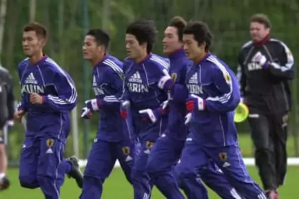 トルシエ監督と名波浩９９年南米選手権１次Ｌ敗退で〝糾弾の応酬〟一時、代表拒否も示唆した名波