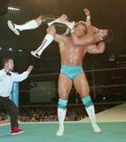 「プロレスレジェンドのＷＷＥ殿堂者レックス・ルガー「病院搬送」投稿に抗議「偽ニュースだよ！！」」の画像1