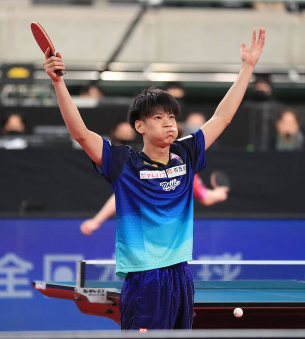 卓球 ２０歳 戸上隼輔 全日本でダブルスと２冠 僕も １００年に一人の逸材 です 22年1月30日 エキサイトニュース