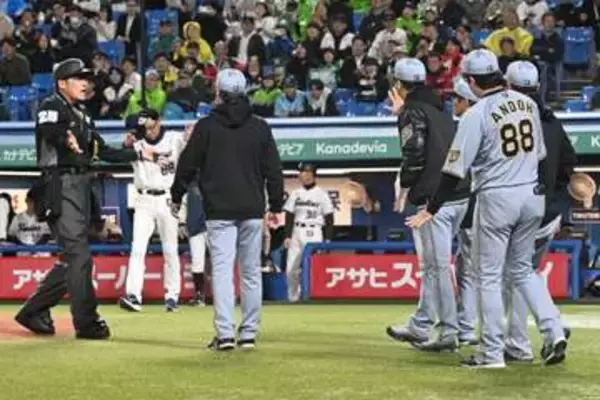 【阪神】藤川監督　森下翔太への〝危険球〟で一触即発も…「代走を告げに行っただけですよ」