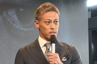 本田圭佑　オランダ戦〝疑惑のプレー〟に持論「抗議の押しが弱い」「俺やったらここまで行く」