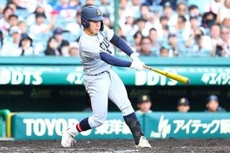 【甲子園】仙台育英が３回戦突破　降雨で試合中断も須江監督「夏休みのいい思い出だと思ってやろう」