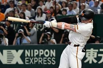 【巨人】キャベッジ　天井直撃した〝幻の同点弾〟に「ハードラックだった」　８日には完封阻止の１３号ソロ