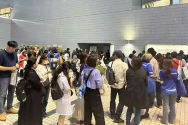 【バレーボール】ＳＶリーグ決勝で〝チケット争奪戦〟　大阪Ｂ勝利で試合終了直後から長蛇の列