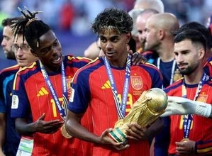 スペインの〝神童〟ヤマルがバロンドール最有力候補に　Ｗ杯優勝＆バルセロナ連覇の立役者