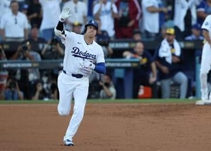 【ドジャース】「復讐に燃える大谷は７０本塁打、防御率１点未満」米識者が二刀流の来季を大胆予想