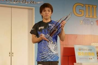 【福岡ボート】中亮太　念願の博多初Ｖ「放れないと思って、スタートは歯を食いしばって行った」