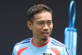 【日本代表】39歳・長友佑都 今回の髪色変化は？　黒続行示唆も…「頭皮と相談する」