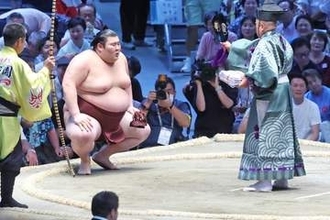【大相撲】熱海富士が豊昇龍を撃破　大関取り起点の10勝目にも「あまり気にしてないです」