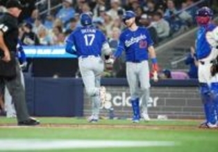 【ドジャース】ロバーツ監督の〝采配〟に「なぜ？」 ６点リードの重盗でタッカーの故障危惧
