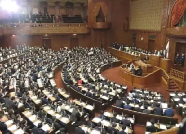 自民、維新の賛成多数…「異例の審議時間」で新年度予算案が衆院可決　16日から参議院で審議