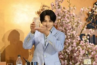 町田啓太　サントリー大阪工場でお手製ジンソーダに舌鼓「お花見しながら飲みたい」