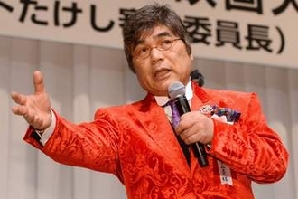 綾小路きみまろ　大ブレークでギャラ爆騰「100万が150万になって200万に…」