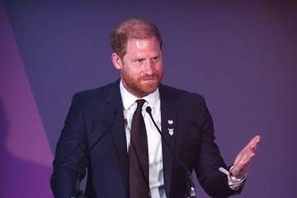 ヘンリー王子とメーガン妃が重要な問題を巡り英国帰国後初めて「正面衝突」＝英紙報道