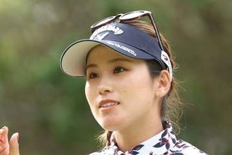 西村優菜が単独首位　最終１８番でイーグル！渋野日向子、竹田麗央、岩井明愛もV圏内