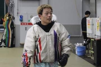 【大村ボート・ミッドナイト】水谷理人　最終日は２４歳のバースデー「誕生日プレゼントに優勝したい」