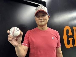 【巨人】初勝利の橋上監督代行に戸郷翔征が粋な贈り物「ロッカールームにサイン入りウイニングボール」