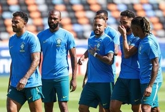 【北中米Ｗ杯】ネイマールらブラジル代表が日本戦へ最終調整　ＮＹのクラブで〝オフ日満喫〟発覚